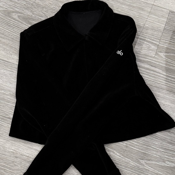 Alo Micro Corduroy Cropped Dreamer Button Down - Picture 4 of 4